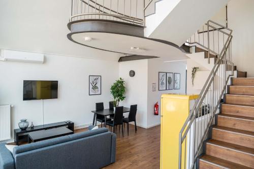 Schoeneweide Apartamento | Fantastic Loft with Balcony