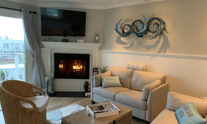 Montauk Apartamento | Fantastic Ocean View!! Very Short Walk to Beach!!