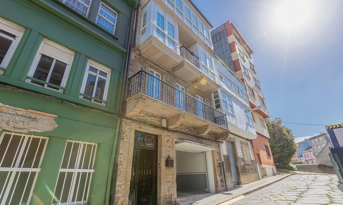 Ferrol Casa | Alojamiento de 6 habitaciones en Ferrol