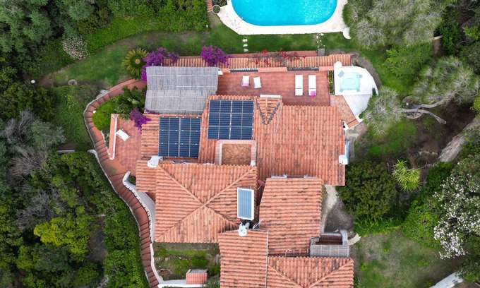Torre delle Stelle Villa | Fantástica villa con piscina desbordante con vistas al mar, 4 habitaciones con baño privado.