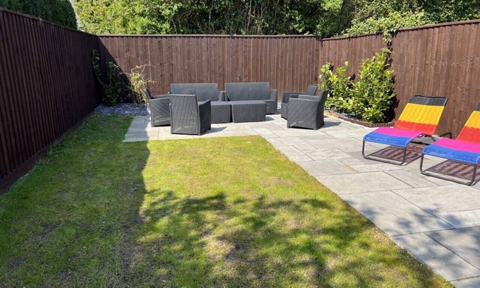 Bournemouth Casa | Fantastic Villa Bournemouth - Spa, parking, large garden