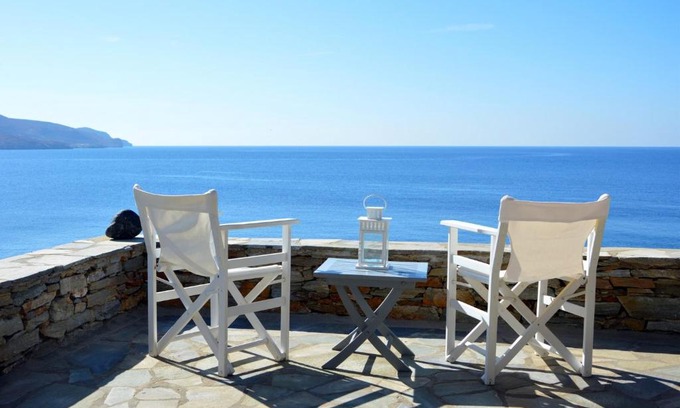 Koundouros Casa | Fantastic waterfront home in Koundouros, Kea