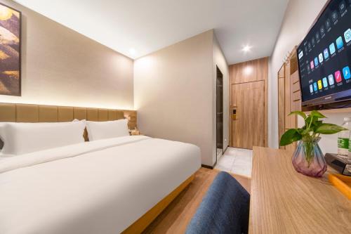 Jeifangbei Central Business District Hotel | Fanting Hotel (Jiefangbei Hongya Cave Branch)