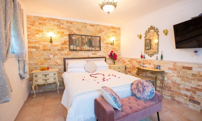 Bat Shlomo Casa | Farmers Rest VIP