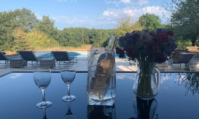 Saint-Privat-des-Pres Otro | Casa de campo con piscina privada y jardín