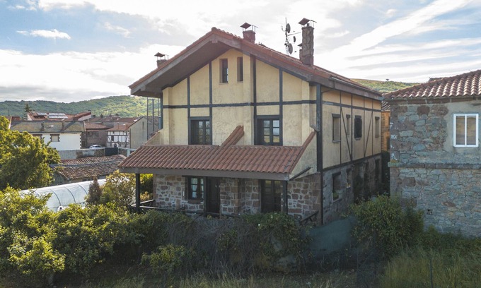 Urrez Otro | Casa rural 'Casa Rural De Cabrera' con vistas a la montaña, terraza privada y Wi-Fi