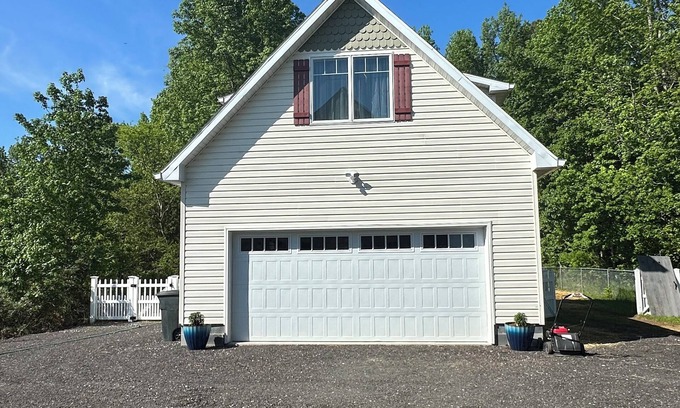 Woolford Apartamento | Farmhouse Charm Woolford Studio Apt. w/ Amazing Eastern Shore Sunrise & Sunsets