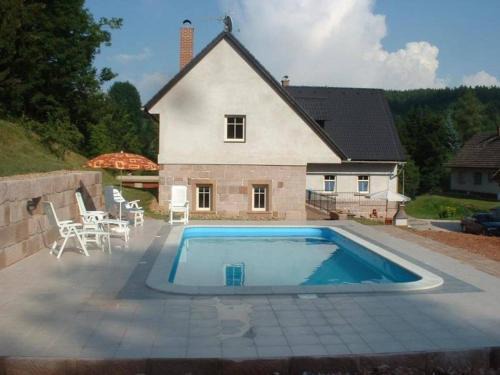 Stupná Apartamento | Farmhouse in Czechia with Private Pool