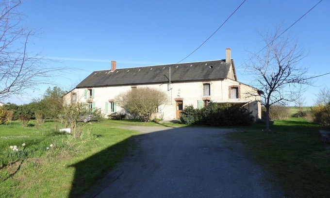 Giroux Otro | Casa rural en Giroux cerca de bosque y lago