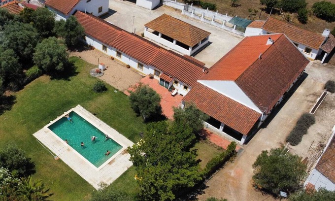 Alenquer Otro | Casa rural en Ota, ideal para vacaciones en familia.