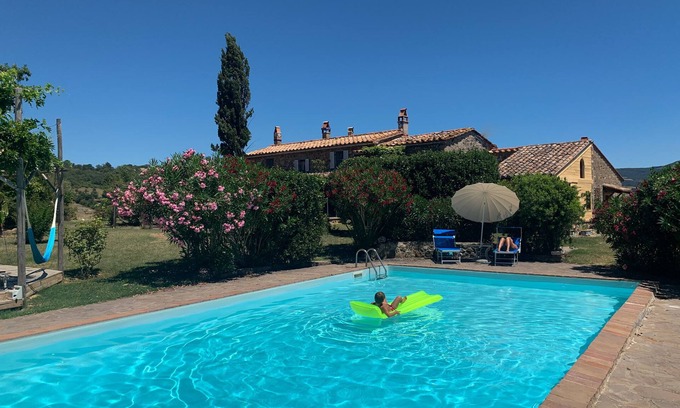 Manciano Casa | Farmhouse in Saturnia with Pool