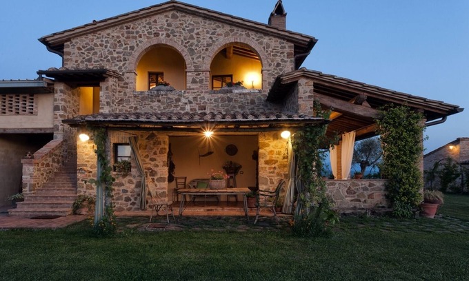 Vergelle Villa | MONSOLE Farmhouse - Exclusive villa for 9 people