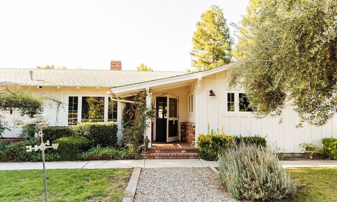 Solvang Otro | Farmhouse Santa Ynez Valley in the heart of Los Olivos Wine Tasting Town!