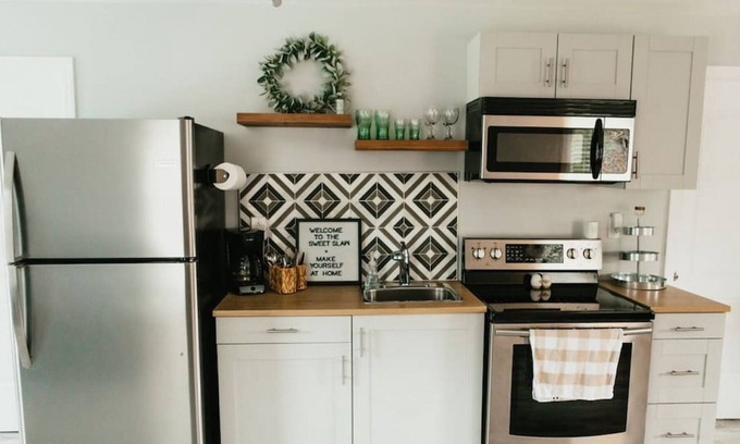 Murfreesboro Casa | *Farmhouse Styled Mother in Law Suite*- Sweet Slaw
