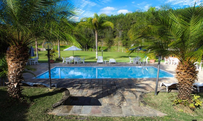 Cunha Otro | Casa rural con 8 suites, wifi, piscina, cancha de tenis, sauna y más.