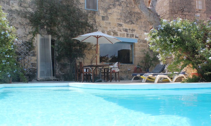 Munxar Otro | Casa de campo con su propia piscina privada llena de placer y encanto