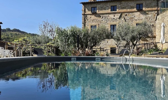Castel d'Arno Villa | CORTIJO CON PISCINA PANORÁMICA EN PERUGIA/ASSISI PARA 22 CON MAX 31 COSTO ADICIO