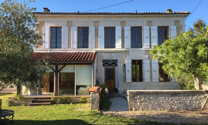 Gibourne Otro | Granja con piscina privada climatizada