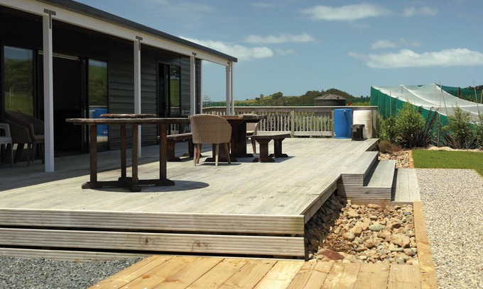 Mahurangi West Cabina | Farmstay getaway in a subtropical paradise - Cabin 1 of 2