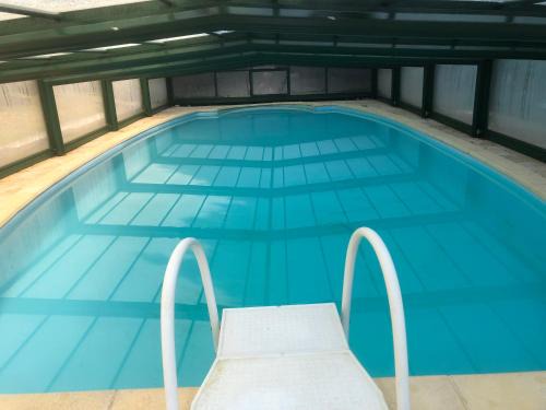 Leuhan Casa | Farmyard at Kerespars, 3 Houses, Sleeps 30 with pool