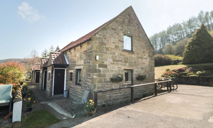 Great Fryup Dale Casa | FARNDALE, pet friendly, with a garden in Glaisdale
