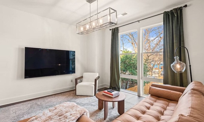 East Atlanta Casa | Fast Wifi|Downtown EAV| EAV Retreat