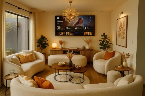 Cerro Colorado District Casa | Fast Wifi, Jacuzzi, lavaseca, Ping Pong, Nintendo switch, Bbq, 4BR