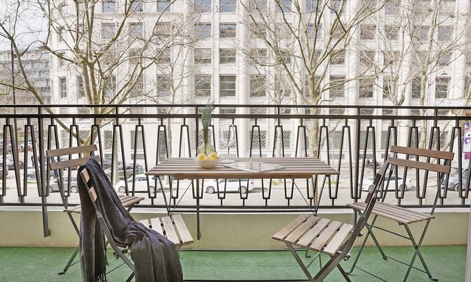 Quartier de l'Ecole-Militaire Apartamento | Faubourg - 3 chambres et balcon à Champs de Mars