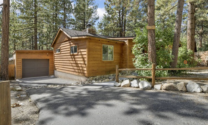 Fawnskin Cabina | Fawnskin Cottage- Adorable Relaxing Retreat Cabin