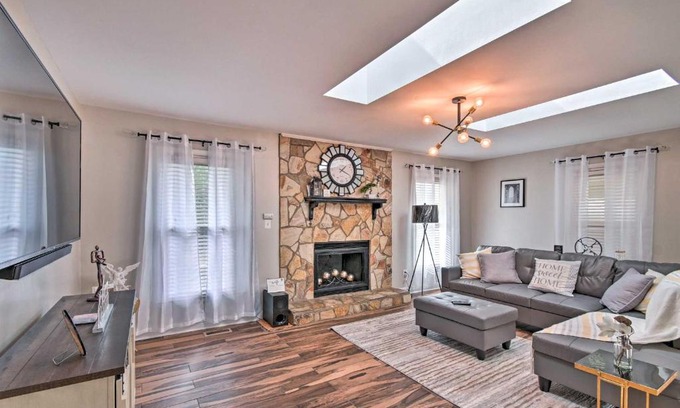 Fayetteville Casa | Fayetteville Vacation Rental with Sunroom and Yard!