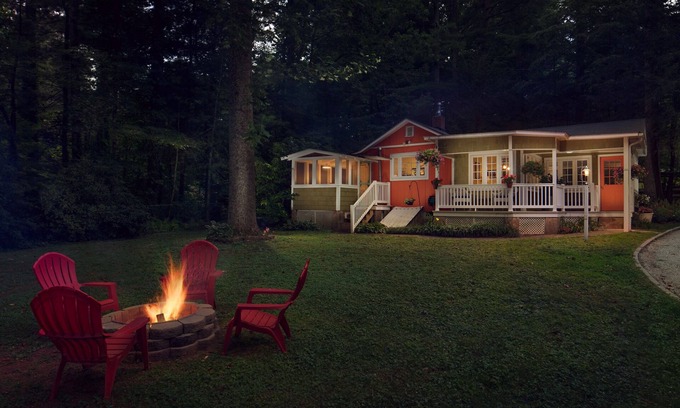Hendersonville Cabaña | Featherstone THE LODGE - ¡perfecto para familias!