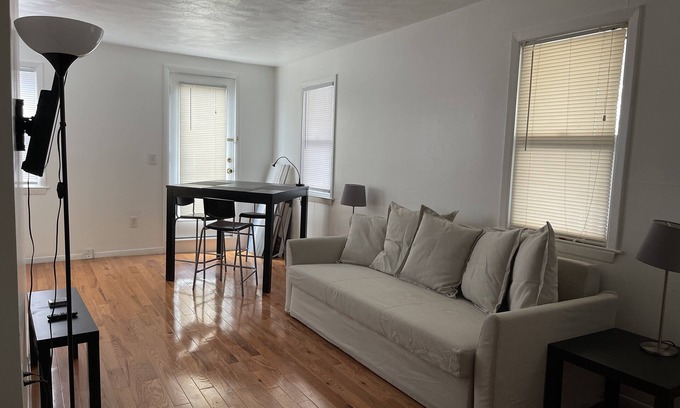 Federal Hill Condominio | Federal Hill 2 bedroom King bed Parking PLEASE READ DESCRIPTION BEFORE BOOKING