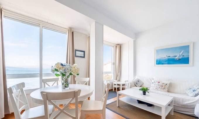 Laracha Apartamento | Fee4Me Piso en primera linea de playa en Caion