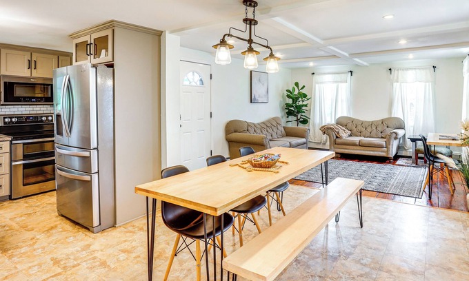 Bernville Casa | Fenced Backyard, Grill & Deck: Bernville Home!