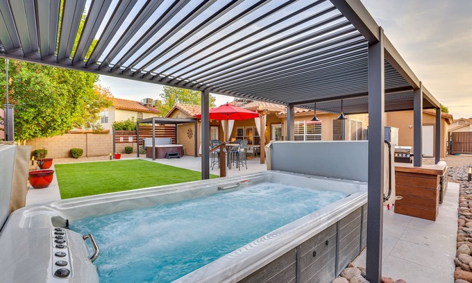Paradise Valley Village Casa | Patio, bañera de hidromasaje y parrilla - ¡Remodelado hogar de Scottsdale!