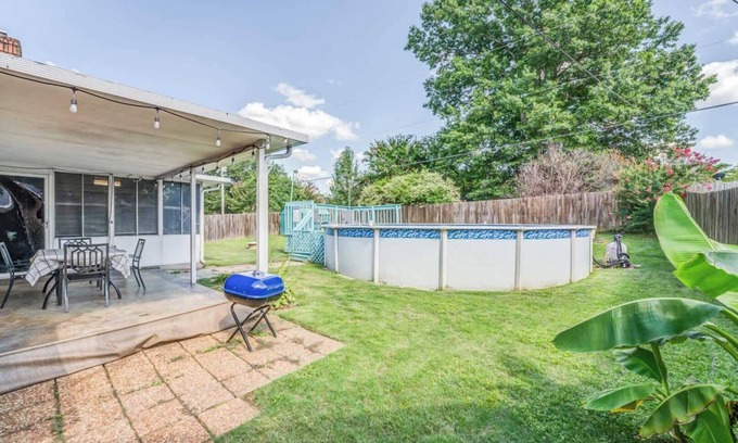 Cordova Casa | Fenced Yard w/ Pool! Comfy & Convenient in Cordova