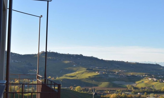 Castiglione Falletto Apartamento | Fenocchio's House-Apartment Green