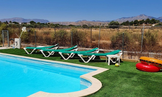 Alicante Cabaña | Casita Fenollar horses&dogs country garden.
