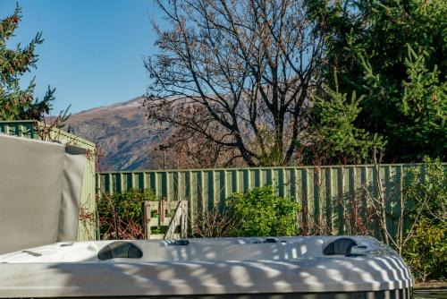 Lowburn Casa | Fenwick - Cromwell Holiday Home
