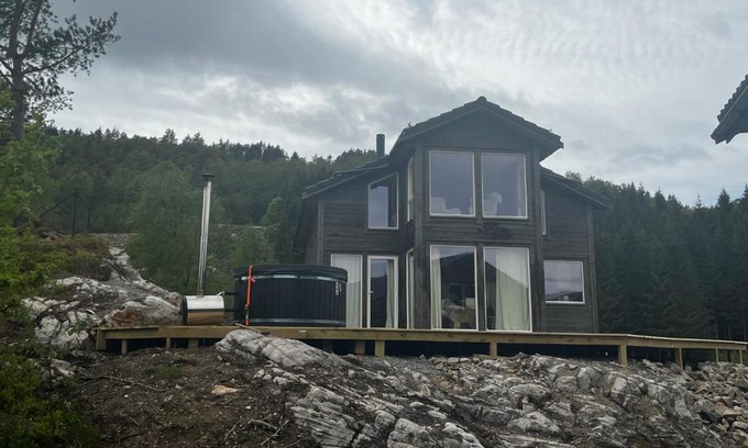 Lund Casa | Feriehus med utsikt