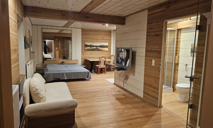 Dossel Apartamento | Ferien- u. Monteurswohnung in der Alten Schreinerei in Warburg-dössel