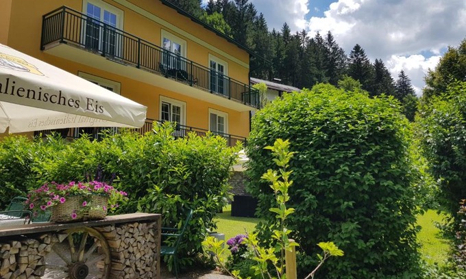 Waldbach-Monichwald Apartamento | Feriendomizil Wetzelberger