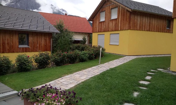 Engadin Scoul Casa | Feriendorf Uorsin