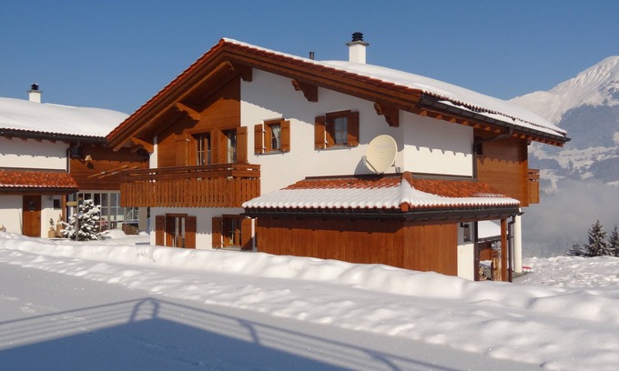 Grusch Chalet De Esquí | Ferienhaus für 8 Personen in den Bergen, Sauna