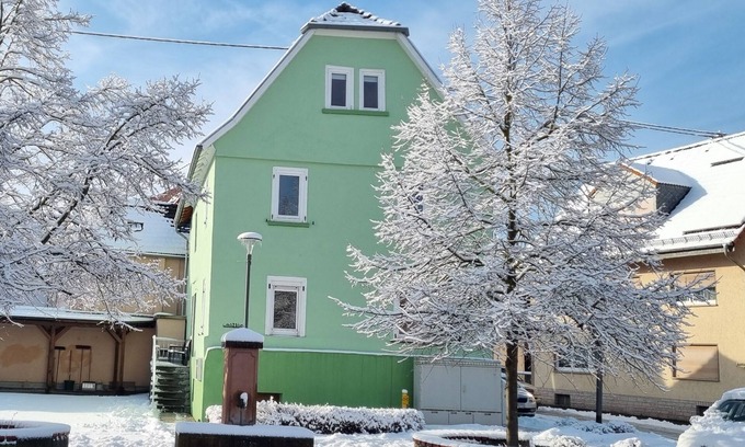 Flacht Casa | Ferienhaus Haus am Brunnen 8 Zimmer