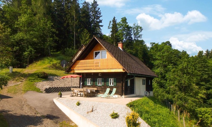 Gemeinde Großradl Casa | Ferienhaus mit Landblick