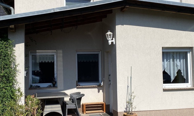Kolkwitz Casa | Ferienhaus mit Terrasse auf Großem Grundstück