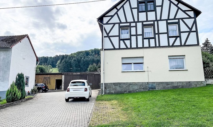 Quiddelbach Casa | Ferienhaus Renata nahe Nürburgring by Interhome