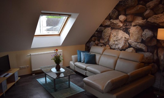 Billigheim-Ingenheim Casa | Ferienhaus & Weingut am Steingebiss