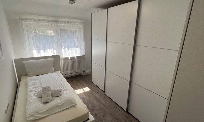 Dettingen an der Erms Apartamento | Ferienwohnung an der Erms Nahe Outletcity Metzingen